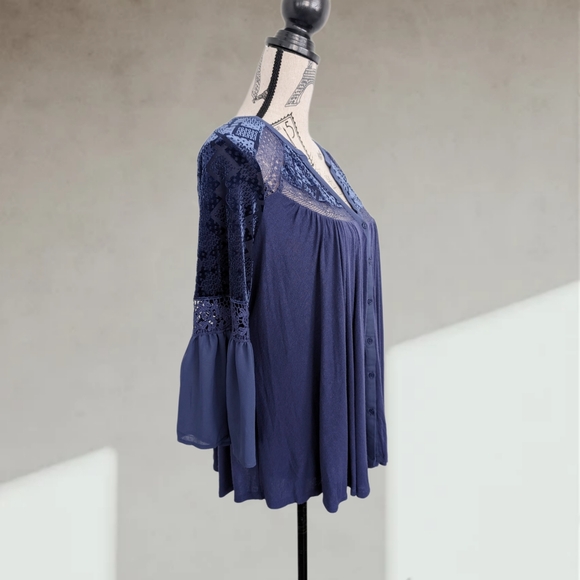 Victorian sleeve loose fit blouse - Picture 7 of 11